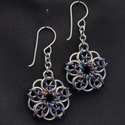 steel & Titanium earrings celtic flowers purple Lukas Craft