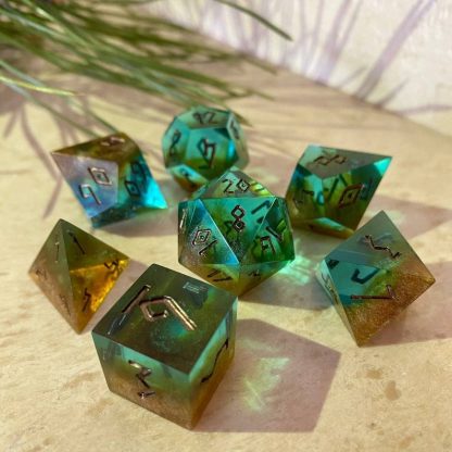 Rusty Emerald Dice Set Fantasy Minis